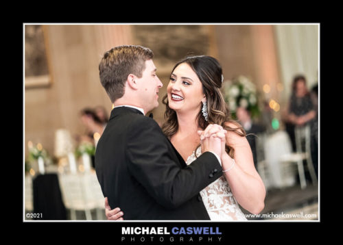 Read more about the article Laura & Grant’s Wedding at Immaculate Conception & The Capital on Baronne