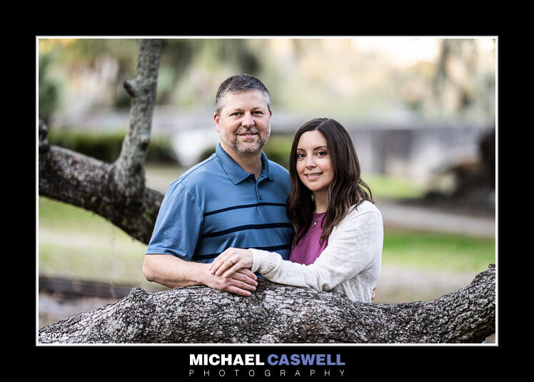 Read more about the article Lindsay & Mike’s Engagement Portrait in City Park