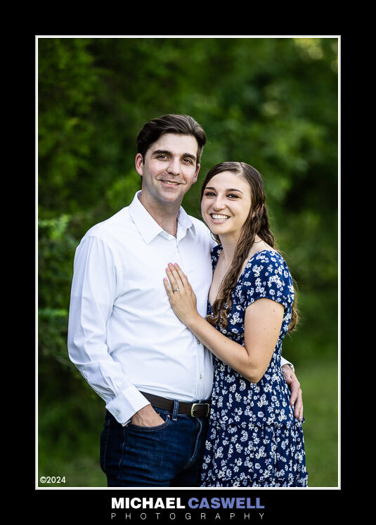 Read more about the article Jessica & Luke’s Engagement Portrait at The Villa