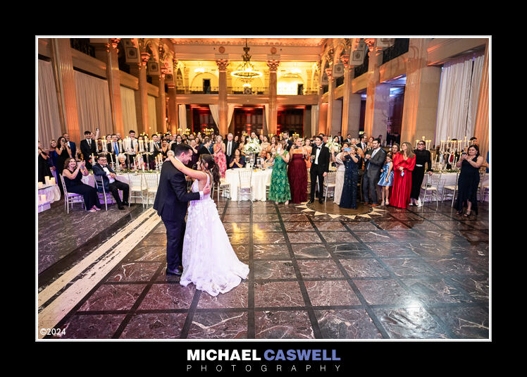 Read more about the article Cristina & Alex’s Wedding at The Capital on Baronne