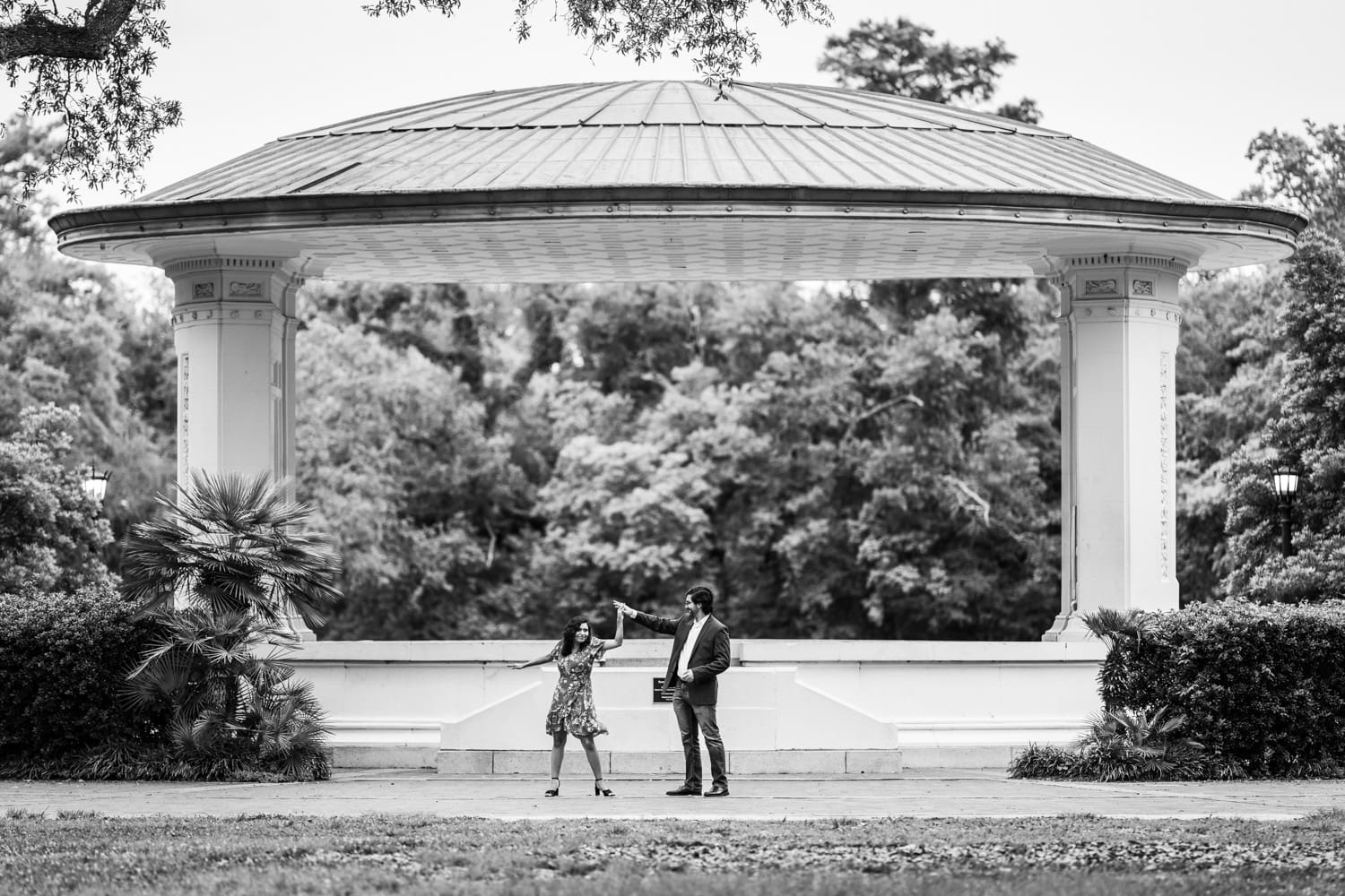 Engagement portrait in Newman Bandstand at Audubon Park