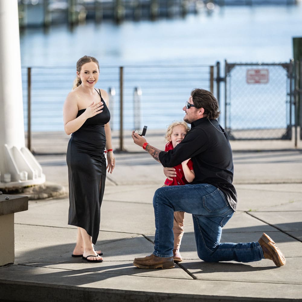 Marriage proposal at the Gulfport harbor