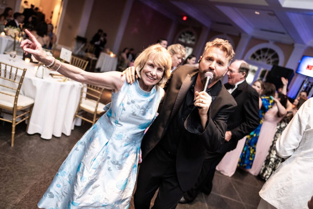 No Idea band sings with mother of the bride