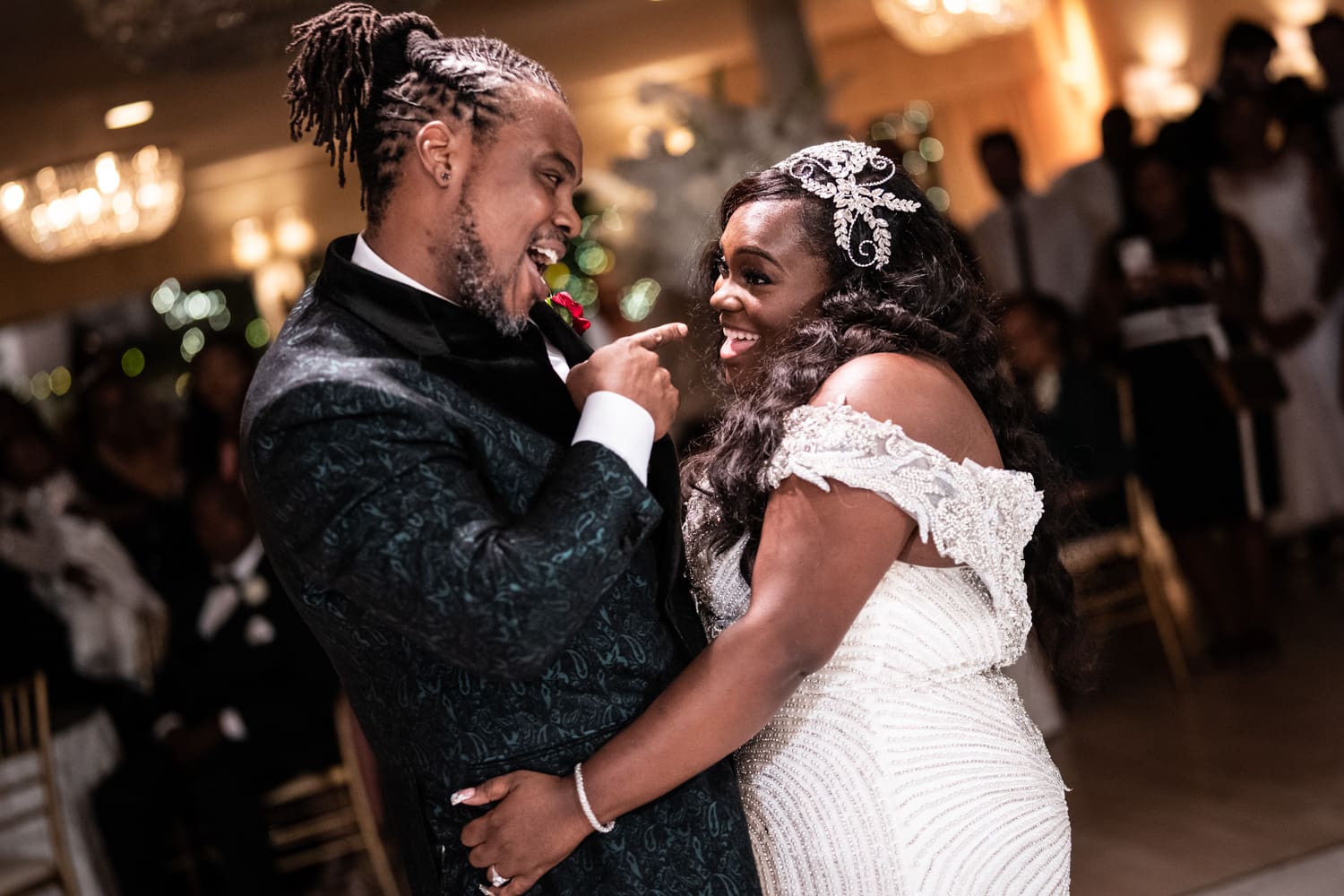 Bride and groom dance at Southern Oaks wedding