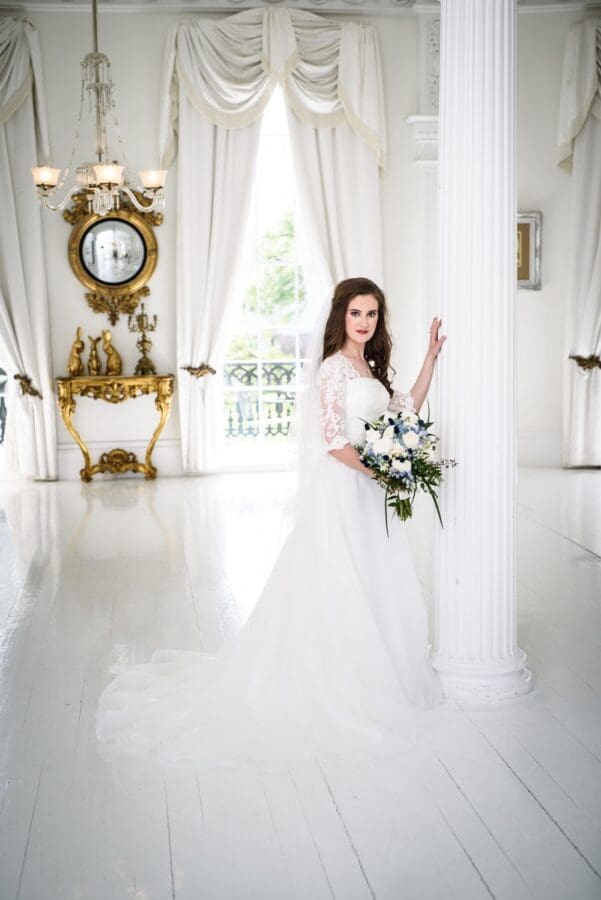 Bridal portrait at Nottoway Resort