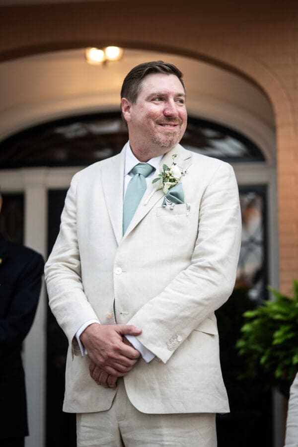Groom sees bride coming out