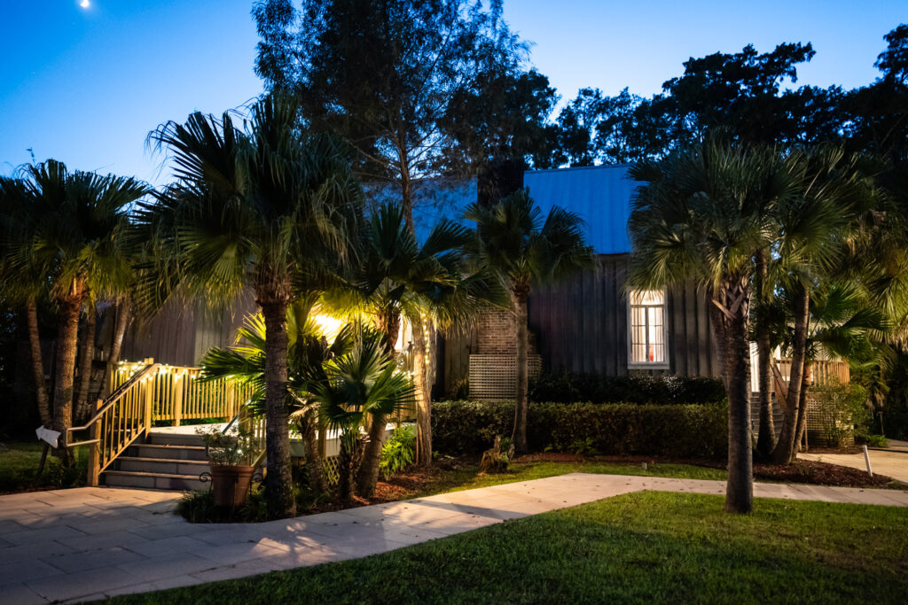 Palmettos on the Bayou exterior view
